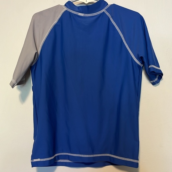 Carters Kids Youth Boys Blue Shark rashguard - Picture 4 of 5